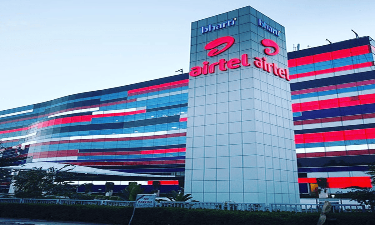 Share price of Bharti Airtel edges higher as Tata Play merger talks unfold